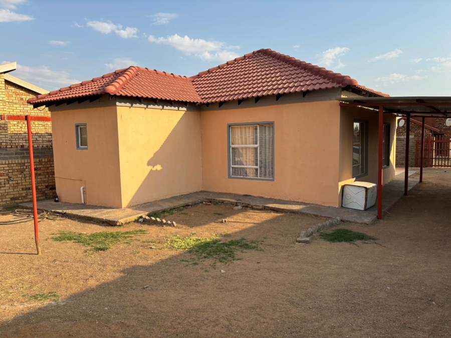 To Let 3 Bedroom Property for Rent in Mmabatho Unit 14 North West